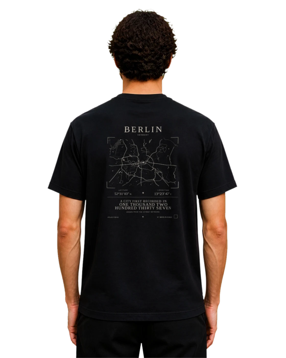 Oscar wearing the Berlin Atlas Signature